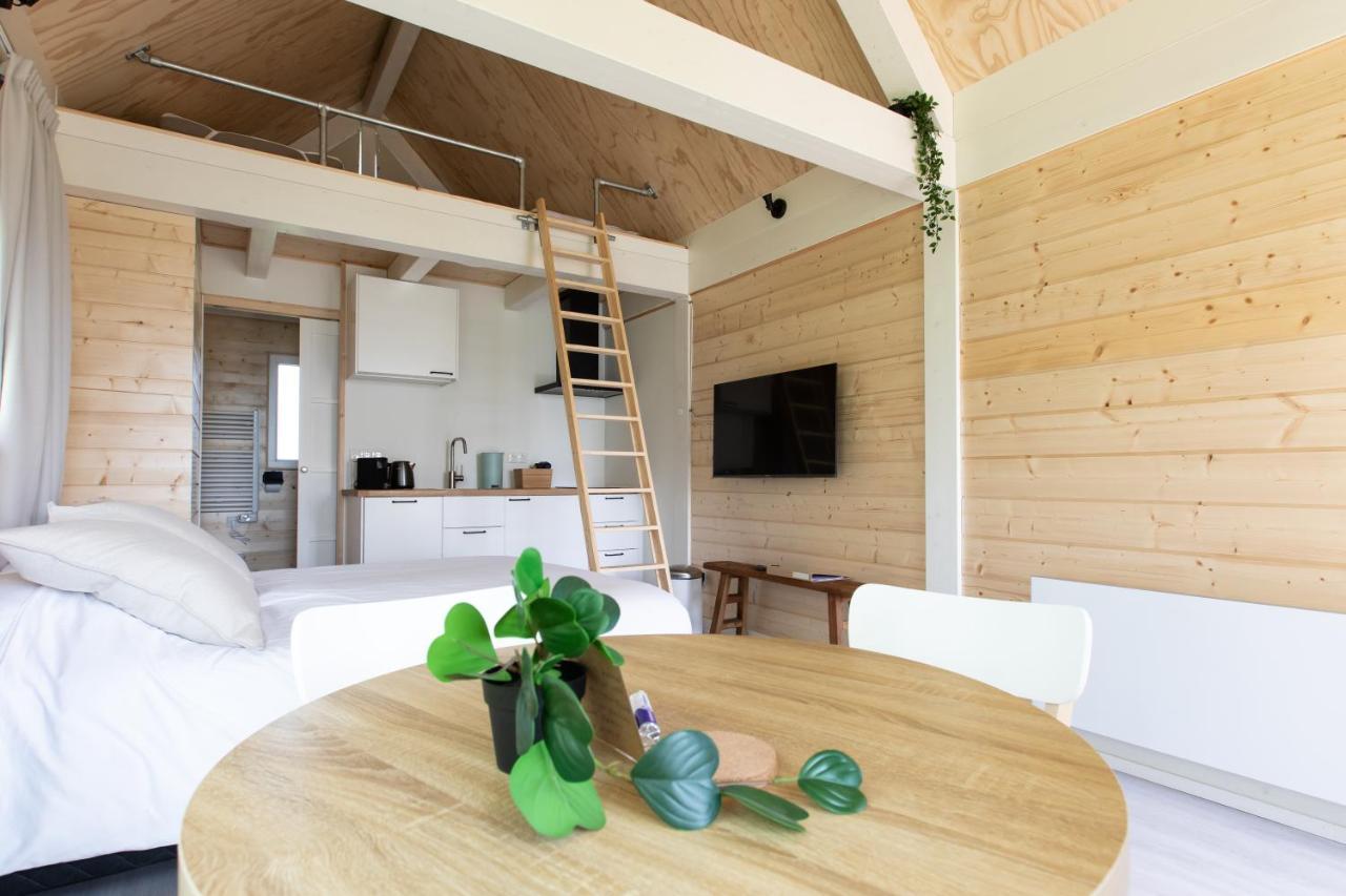 Ferienwohnung Tiny House - Optioneel Met Hottub Dokkum Exterior foto