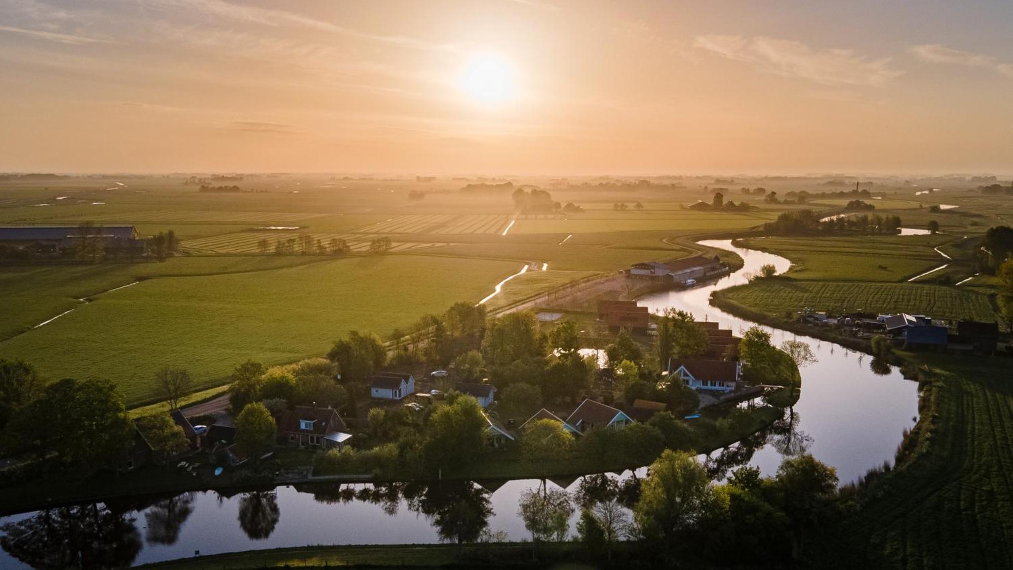 Ferienwohnung Tiny House - Optioneel Met Hottub Dokkum Exterior foto